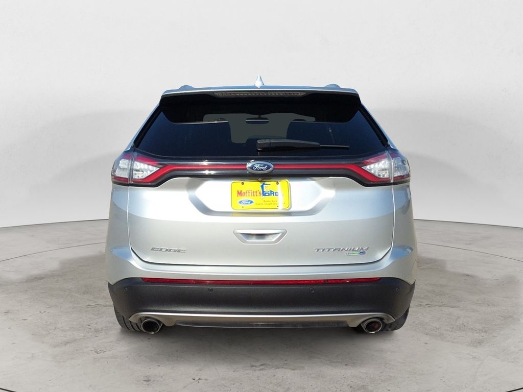 2018 Ford Edge Titanium photo 4