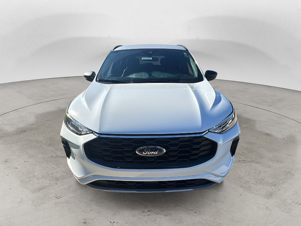 2023 Ford Escape ST-Line photo 2