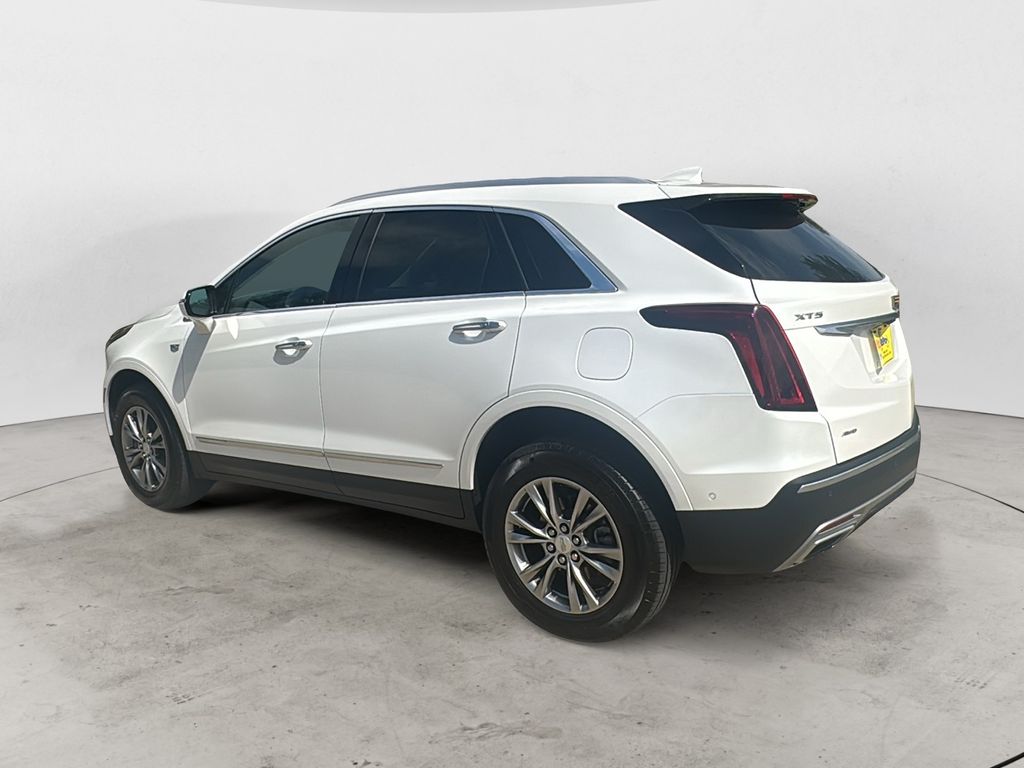 2022 Cadillac XT5 Premium Luxury photo 3