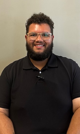 Staff member Savoy from ID_daf38e206a69