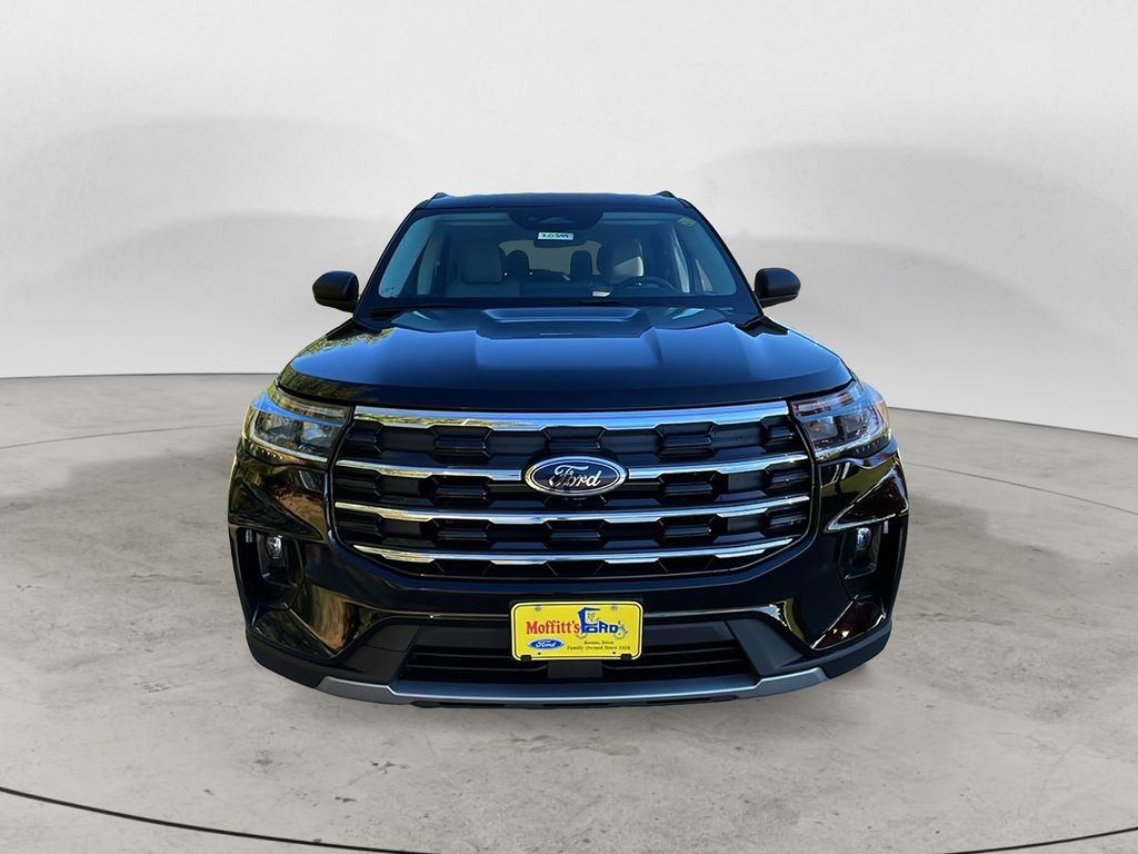 2026 Ford Explorer photo 2