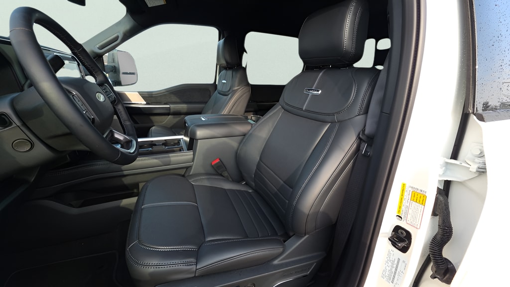 2026 Ford F-250 Super Duty Platinum - Photo 9