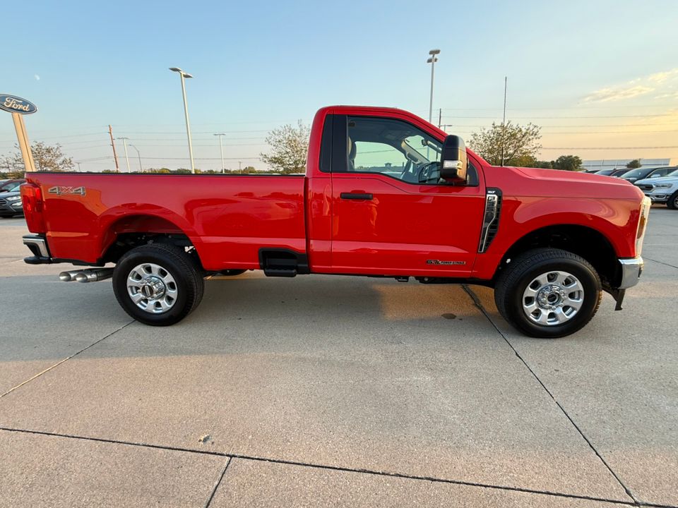 2024 Ford F-350 XLT photo 3