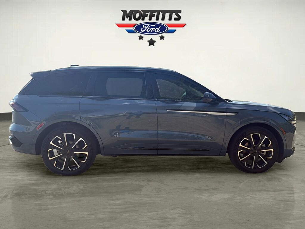 Used 2025 Lincoln Nautilus Reserve SUV