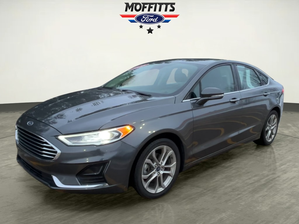 2020 Ford Fusion SEL's photo