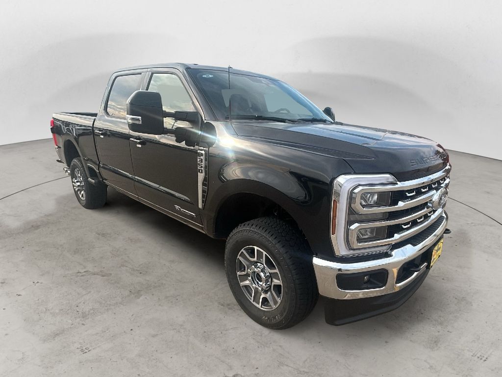 2026 Ford F-350 Lariat photo 3