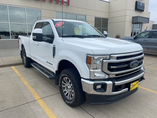 2022 Ford F-250SD Lariat Truck