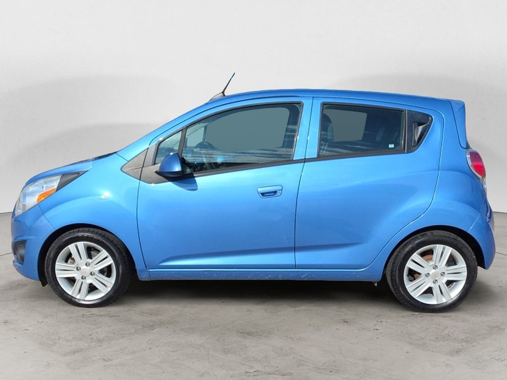 2015 Chevrolet Spark 1LT photo 2