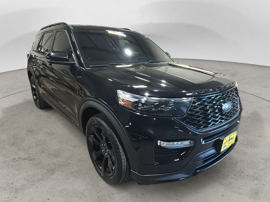 2020 Ford Explorer ST photo 3