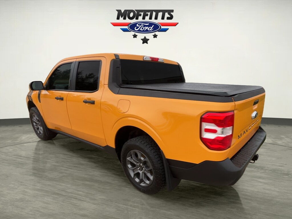 2022 Ford Maverick XLT photo 2