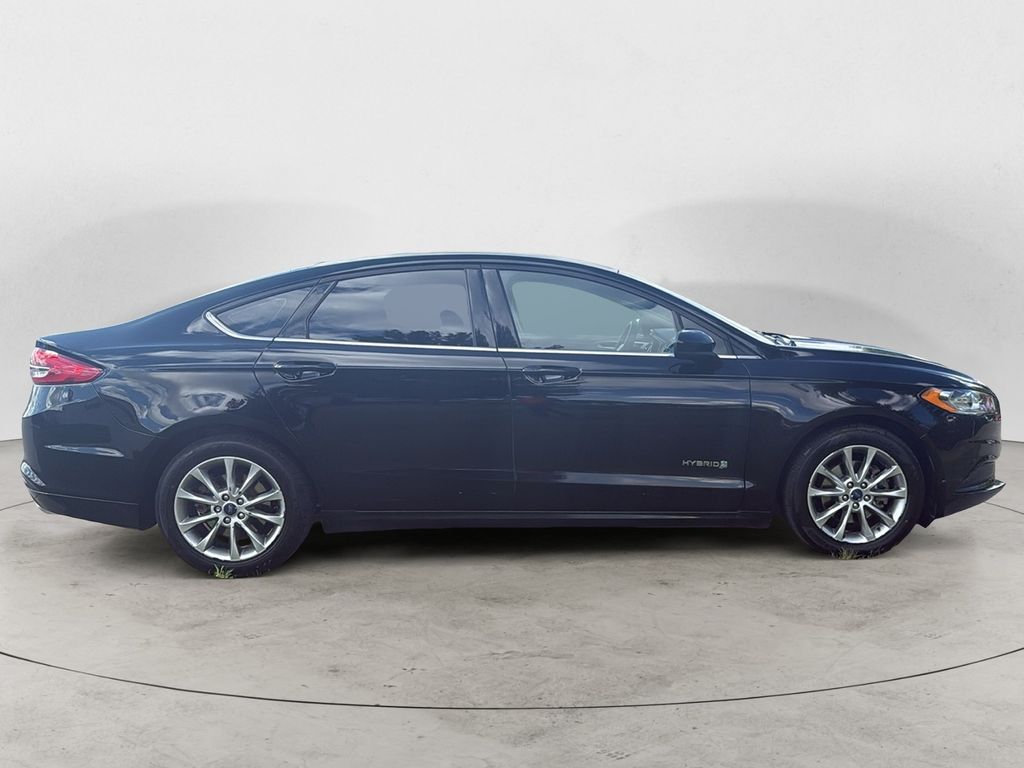 2017 Ford Fusion Hybrid SE photo 3