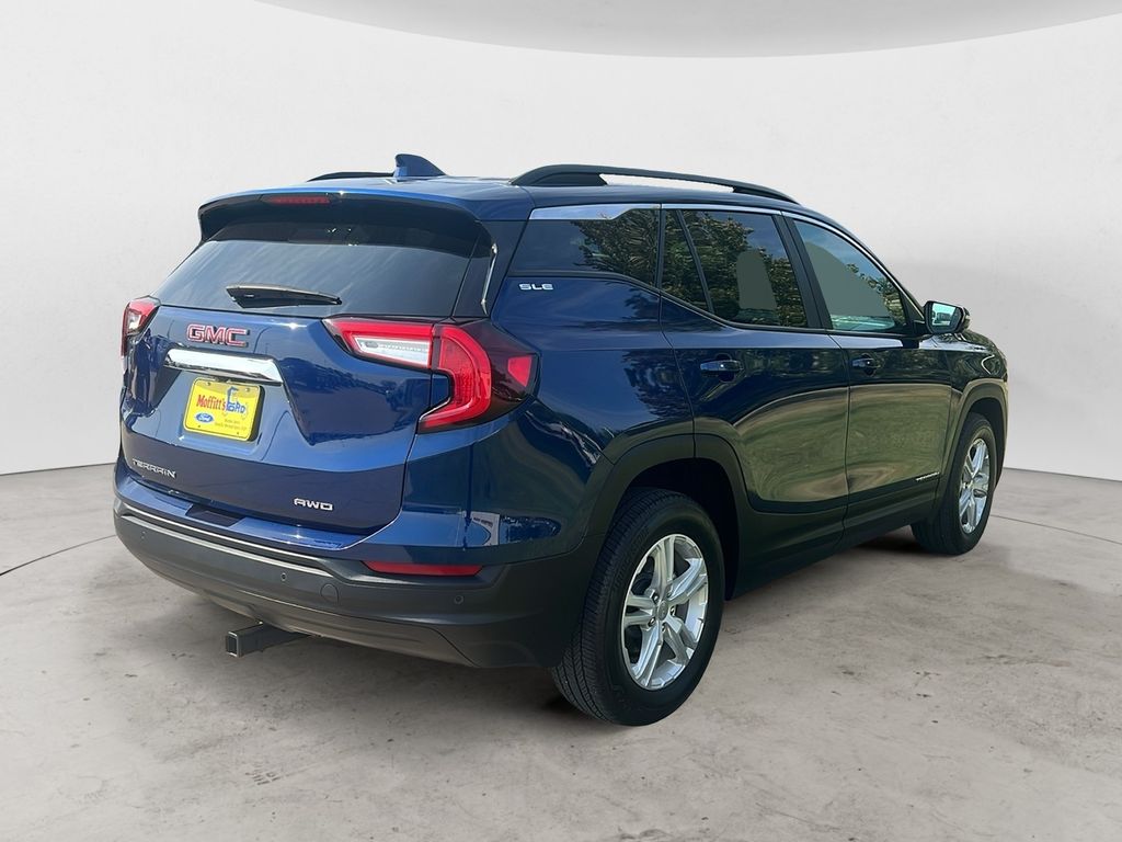 2022 Gmc Terrain SLE photo 3