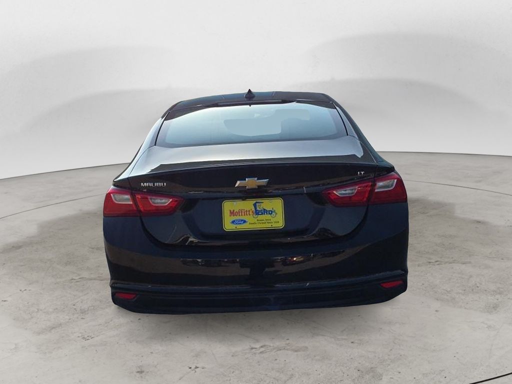 2024 Chevrolet Malibu 1LT photo 4