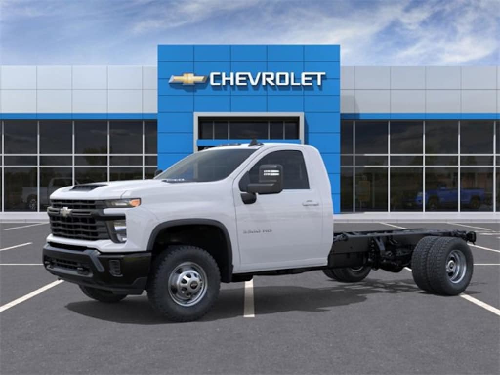 New 2025 Chevrolet Silverado 3500 HD Chassis Cab Work Truck Truck