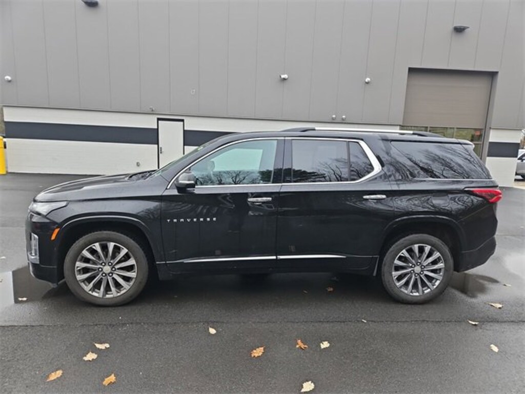 Used 2023 Chevrolet Traverse Premier SUV