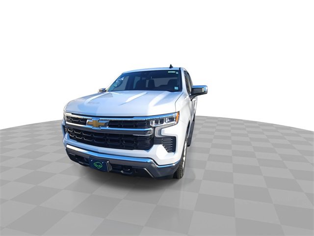 2022 Chevrolet Silverado 1500 LT photo 3