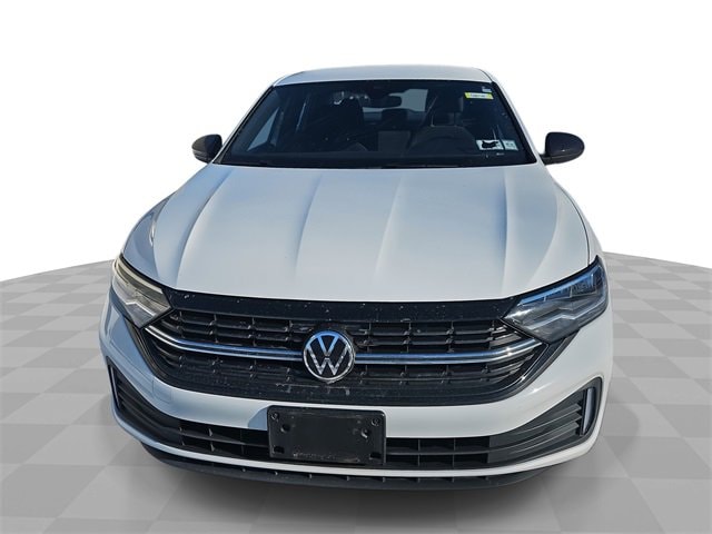 2024 Volkswagen Jetta Sport's photo
