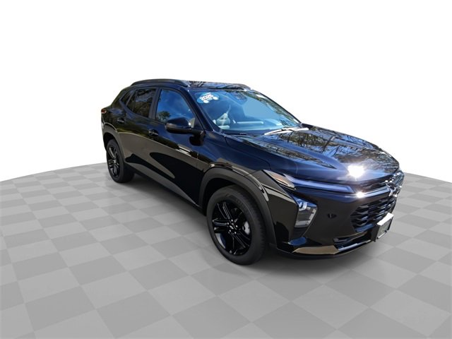 2025 Chevrolet Trax ACTIV photo 2