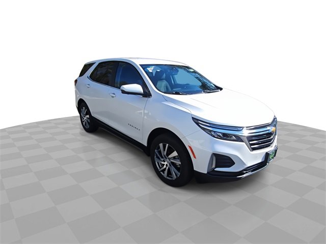 2023 Chevrolet Equinox LT photo 2