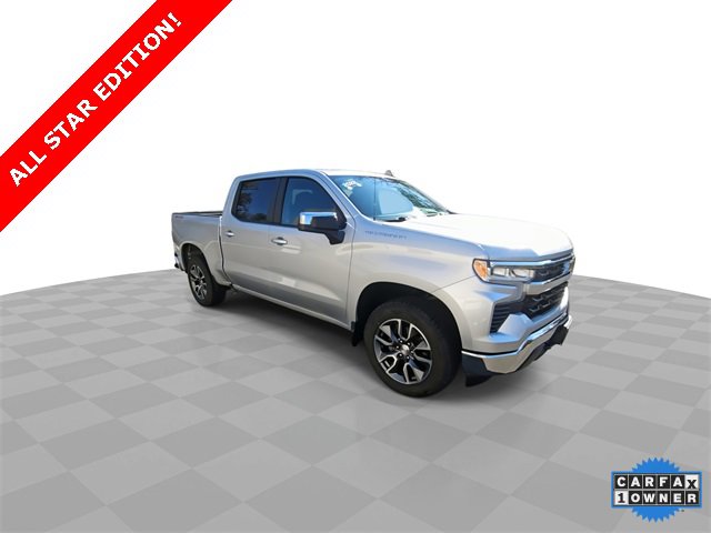 2022 Chevrolet Silverado 1500 LT photo 2