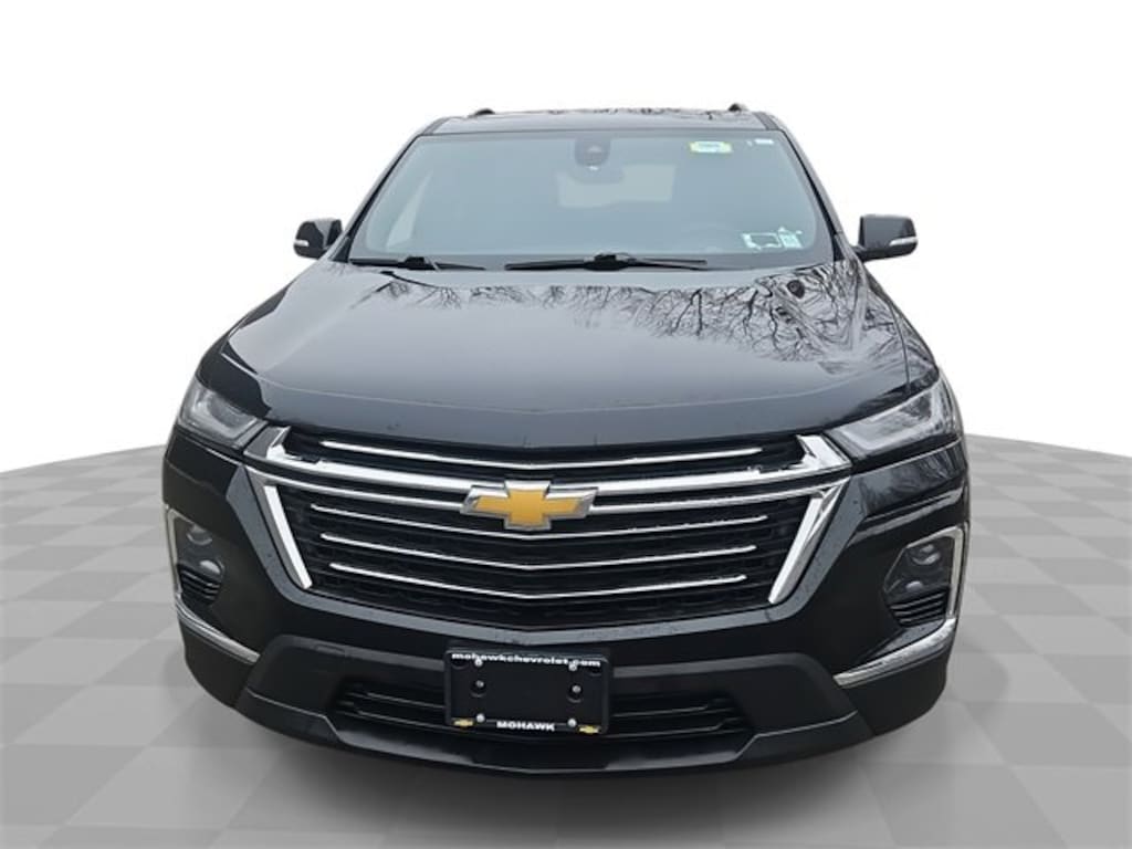 Used 2023 Chevrolet Traverse LT Cloth SUV