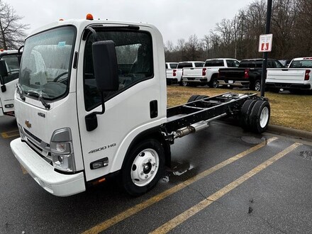 2024 Chevrolet Low Cab Forward 4500 NA Truck