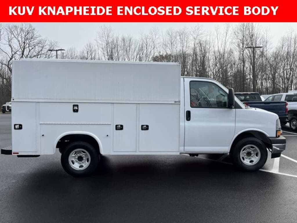 New 2024 Chevrolet Express Cutaway 3500 1WT Cutaway Van