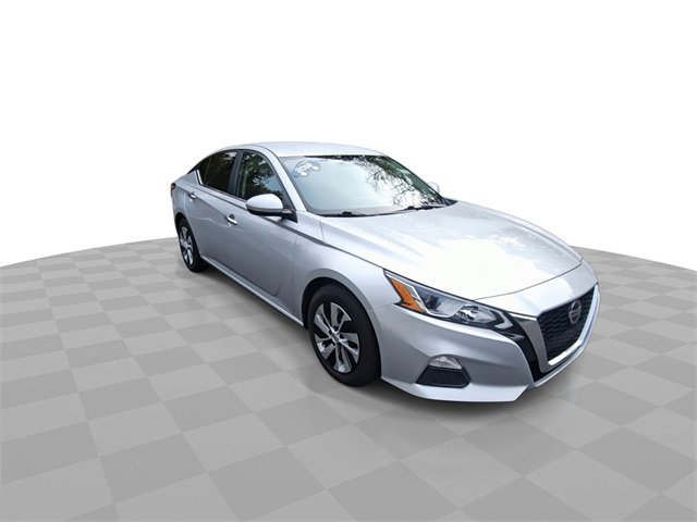 2019 Nissan Altima S photo 2