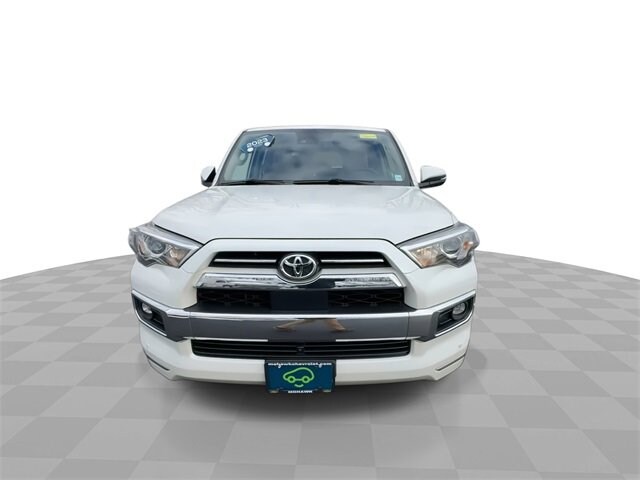 2023 Toyota 4-Runner photo 2