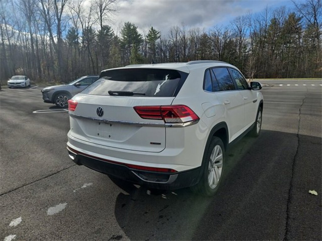Used 2021 Volkswagen Atlas Cross Sport 2.0T SE w/Technology SUV