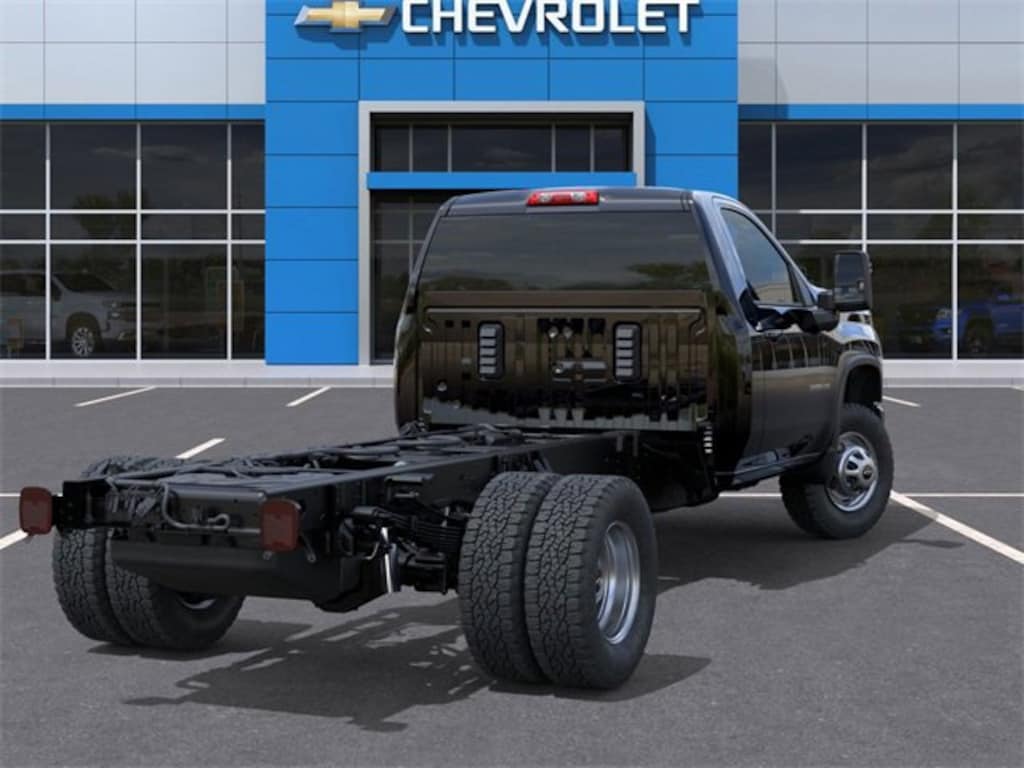 New 2025 Chevrolet Silverado 3500 HD Chassis Cab Work Truck Truck