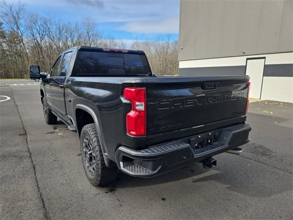 Used 2024 Chevrolet Silverado 2500 HD High Country Truck