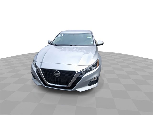2019 Nissan Altima S photo 3