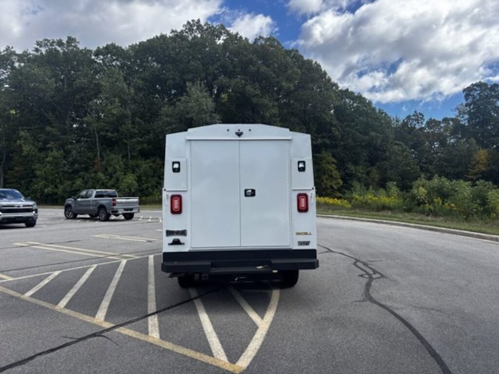 New 2024 Chevrolet Express Cutaway 3500 1WT Cutaway Van