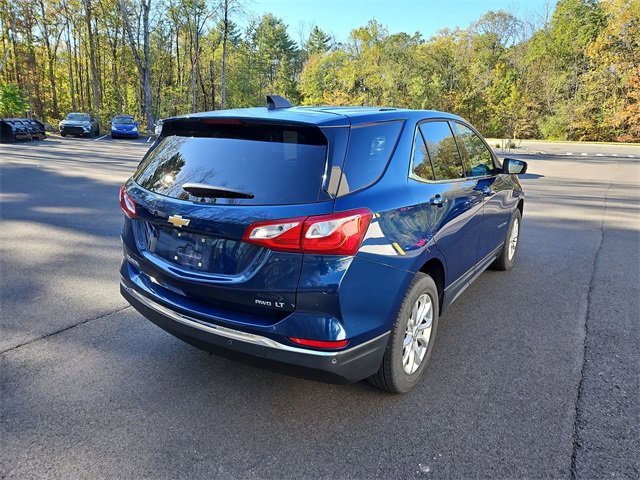 2019 Chevrolet Equinox LT photo 2