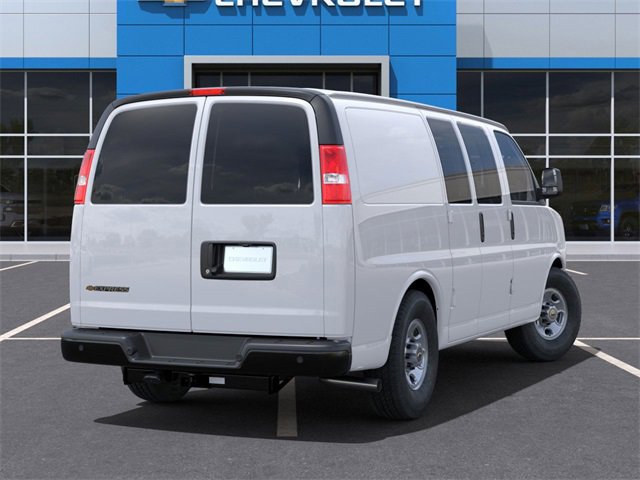 2025 Chevrolet Express Cargo 2500 photo 4
