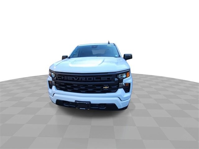 2023 Chevrolet Silverado 1500 Custom photo 3