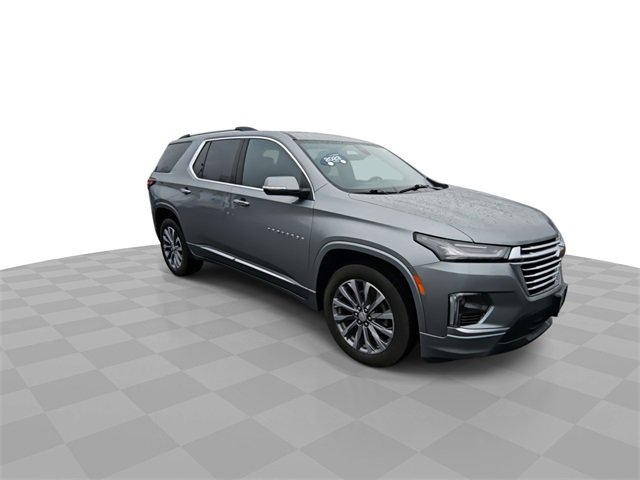 2023 Chevrolet Traverse Premier photo 2