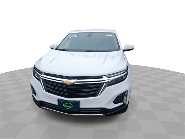 2024 Chevrolet Equinox LT photo 3