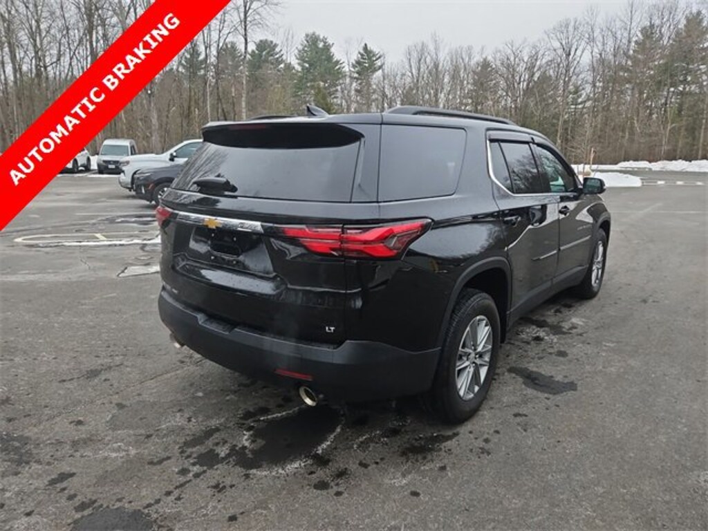 Used 2023 Chevrolet Traverse LT Cloth SUV