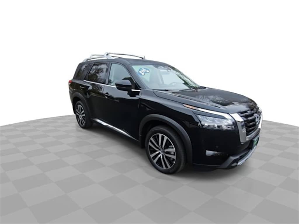 Used 2025 Nissan Pathfinder Platinum 4WD SUV