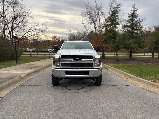 2024 Chevrolet Silverado 4500 Medium Duty Chassis Cab Work Truck's photo