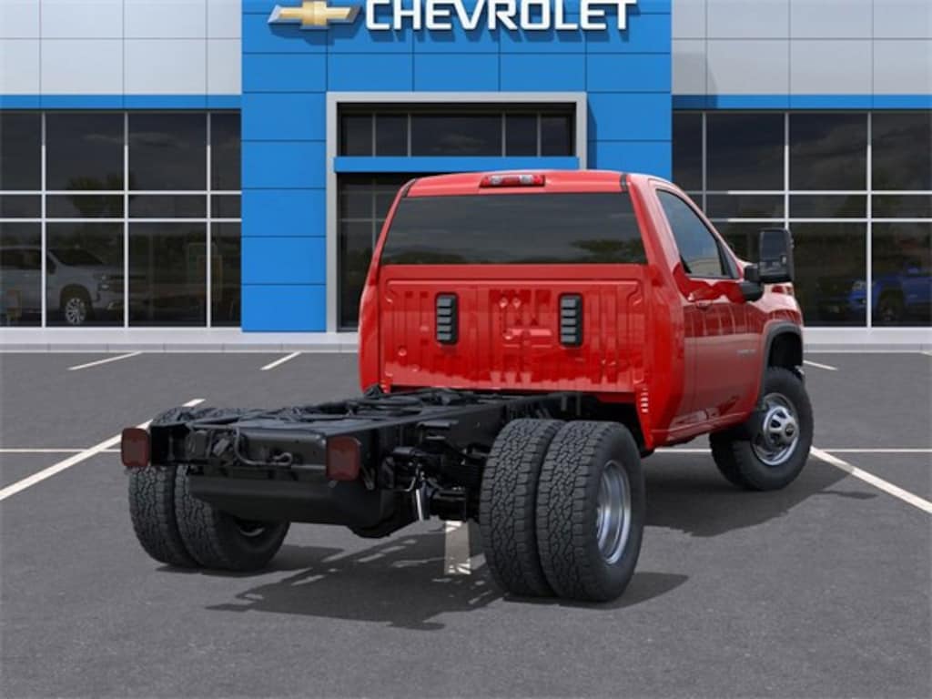 New 2025 Chevrolet Silverado 3500 HD Chassis Cab Work Truck Truck