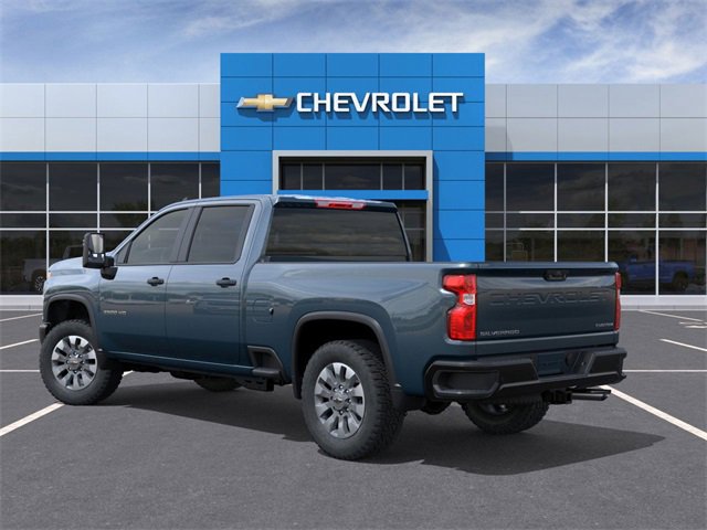 2026 Chevrolet Silverado Custom photo 3