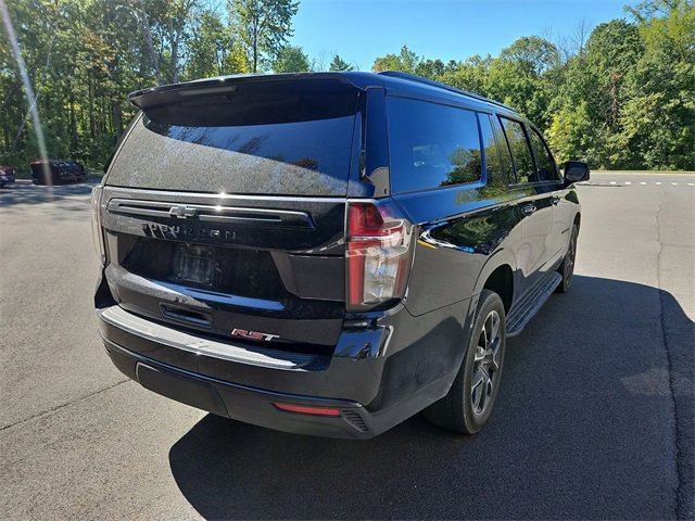 2023 Chevrolet Suburban RST photo 4