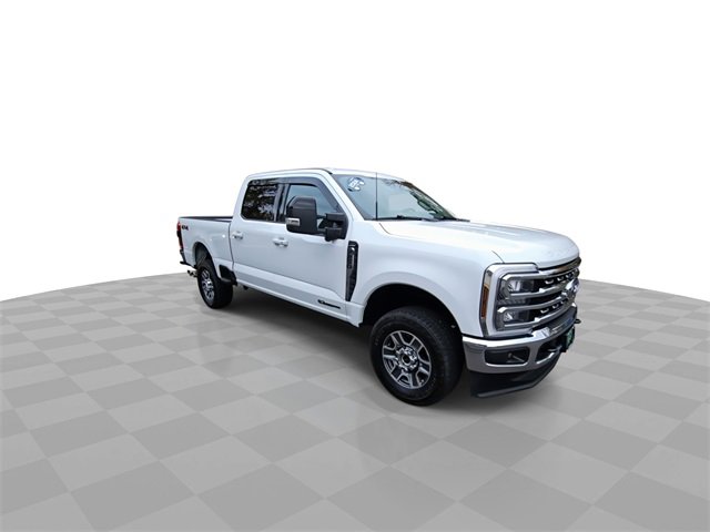 2024 Ford F-250 Lariat photo 2