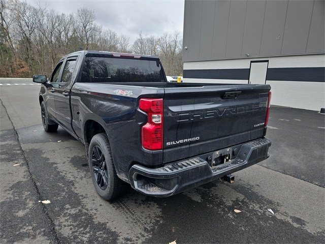 2022 Chevrolet Silverado 1500 Custom photo 2