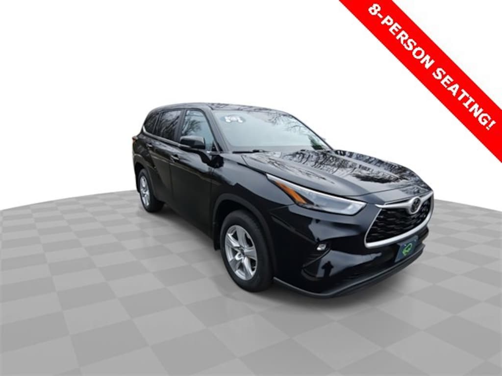 Used 2023 Toyota Highlander LE SUV
