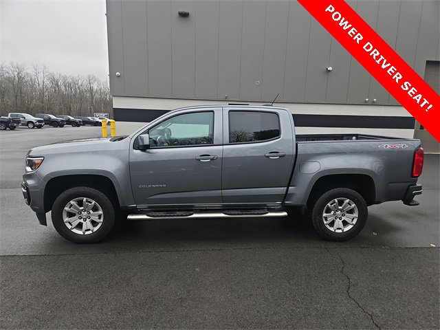 2022 Chevrolet Colorado LT photo 2