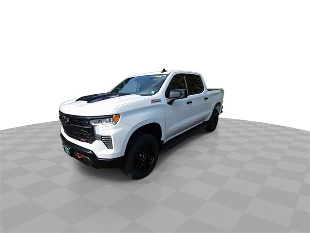 2025 Chevrolet Silverado 1500 LT Trail Boss photo 3